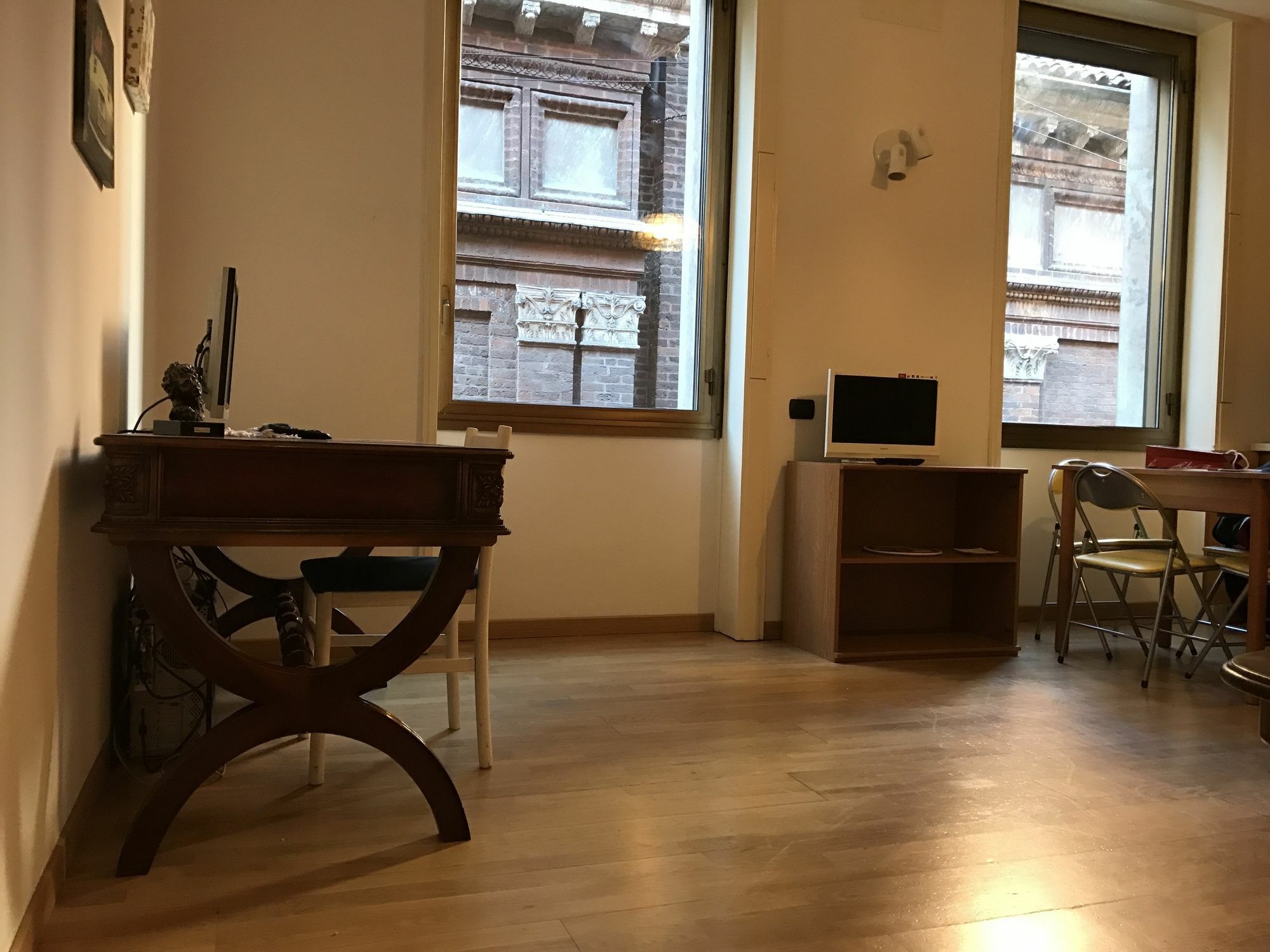 Kibilu - Via Falcone - City Centre - Duomo ミラノ エクステリア 写真